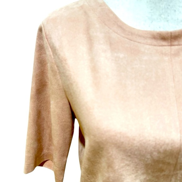 Bishop + Young blush faux suede Boxy Crop short sleeve top size small - Picture 5 of 9
